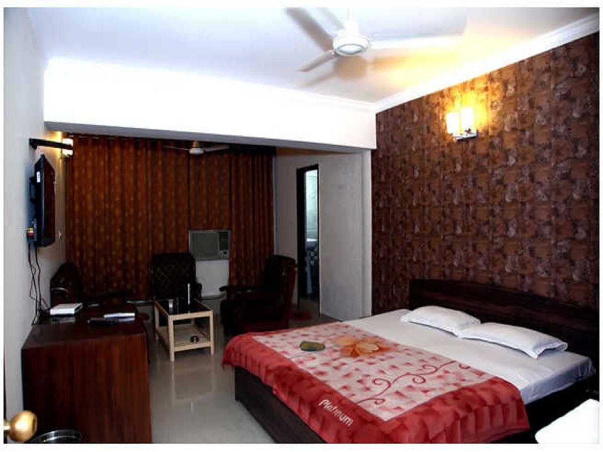 Hotel Haryana Chandīgarh Exteriér fotografie
